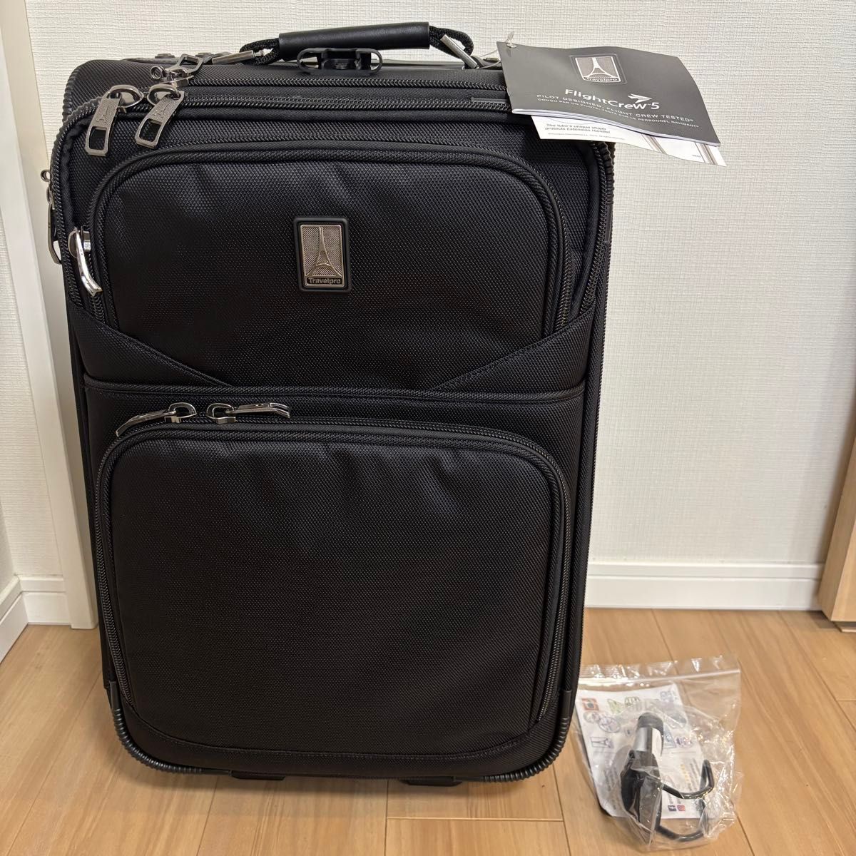 Travelpro FlightCrew 5 21” Rollaboard トラベルプロ キャリー Travelpro FlightCrew 5 21” Rollaboard トラベルプロ キャリー