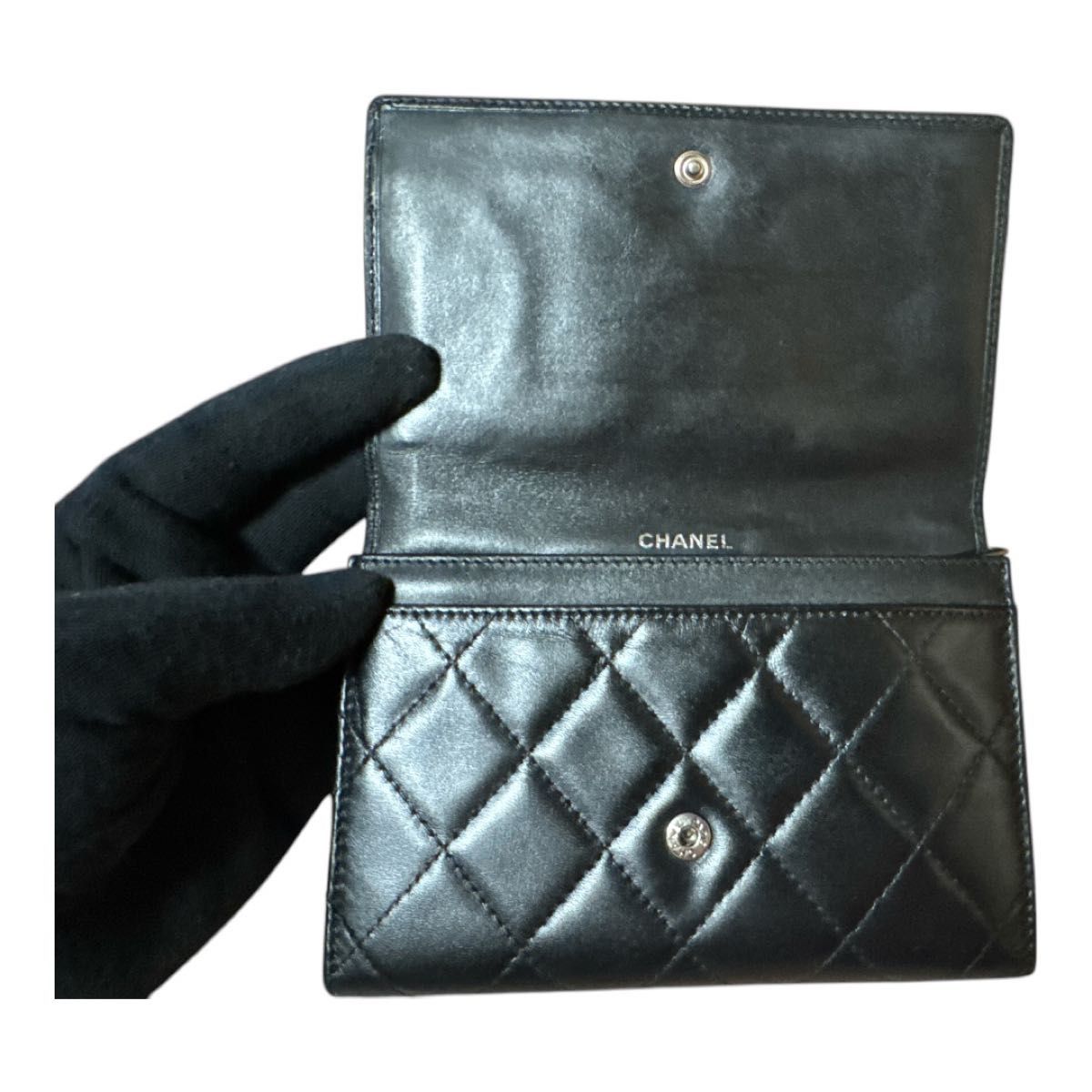 極美品 箱/ギャラ CHANEL カンボン 二つ折り 財布 シャネル 極美品 箱/ギャラ CHANEL カンボン 二つ折り 財布 シャネル