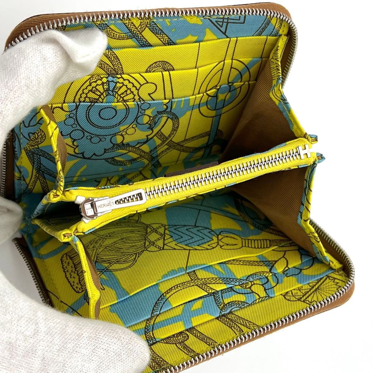 最高級美品】 HERMS エルメス アザップ シルクイン コンパクト 最高級美品】 HERMS エルメス アザップ シルクイン コンパクト