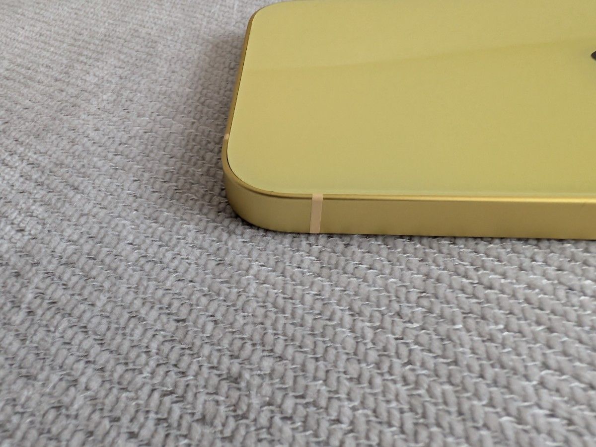 超美品 iPhone 14 128GB イエロー 本体のみ バッテリー100% SIM 超美品 iPhone 14 128GB イエロー 本体のみ バッテリー100% SIM
