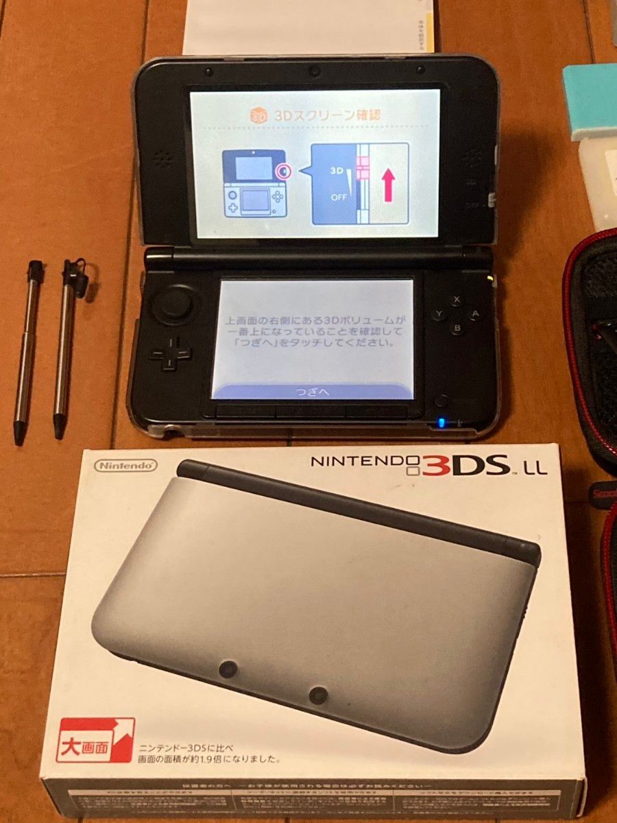 ニンテンドー3DS LL本体 取扱説明書/箱付きとゲームソフト ニンテンドー3DS LL本体 取扱説明書/箱付きとゲームソフト
