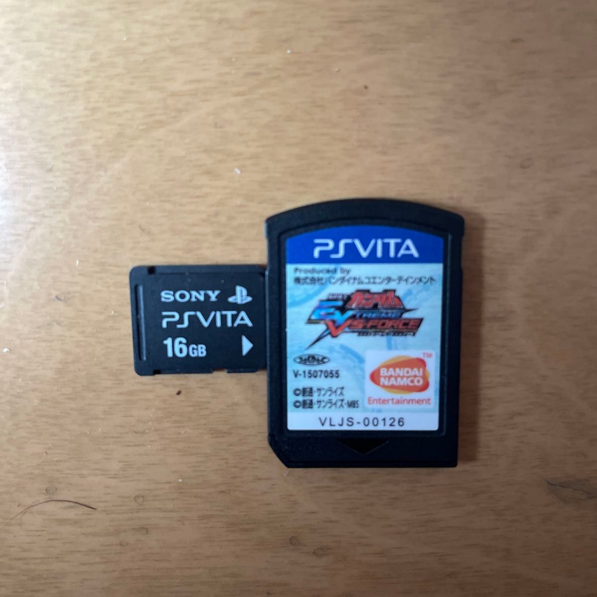 PlayStation Vita本体 Wi-Fiモデル PCH-2000 ZA11 ブラック PS PlayStation Vita本体 Wi-Fiモデル PCH-2000 ZA11 ブラック PS