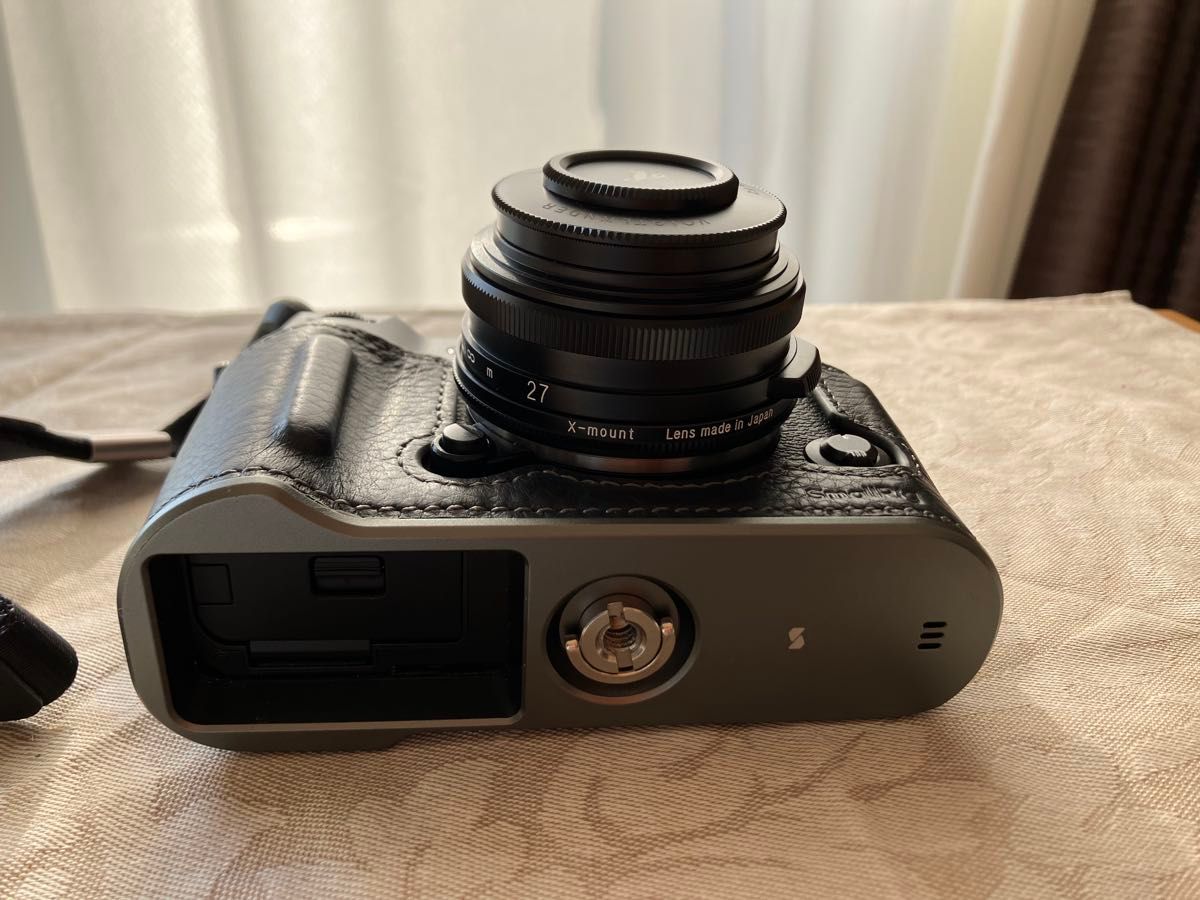 FUJIFILM X-T50 ボディ ブラック 美品 SmallRig レザーケース FUJIFILM X-T50 ボディ ブラック 美品 SmallRig レザーケース