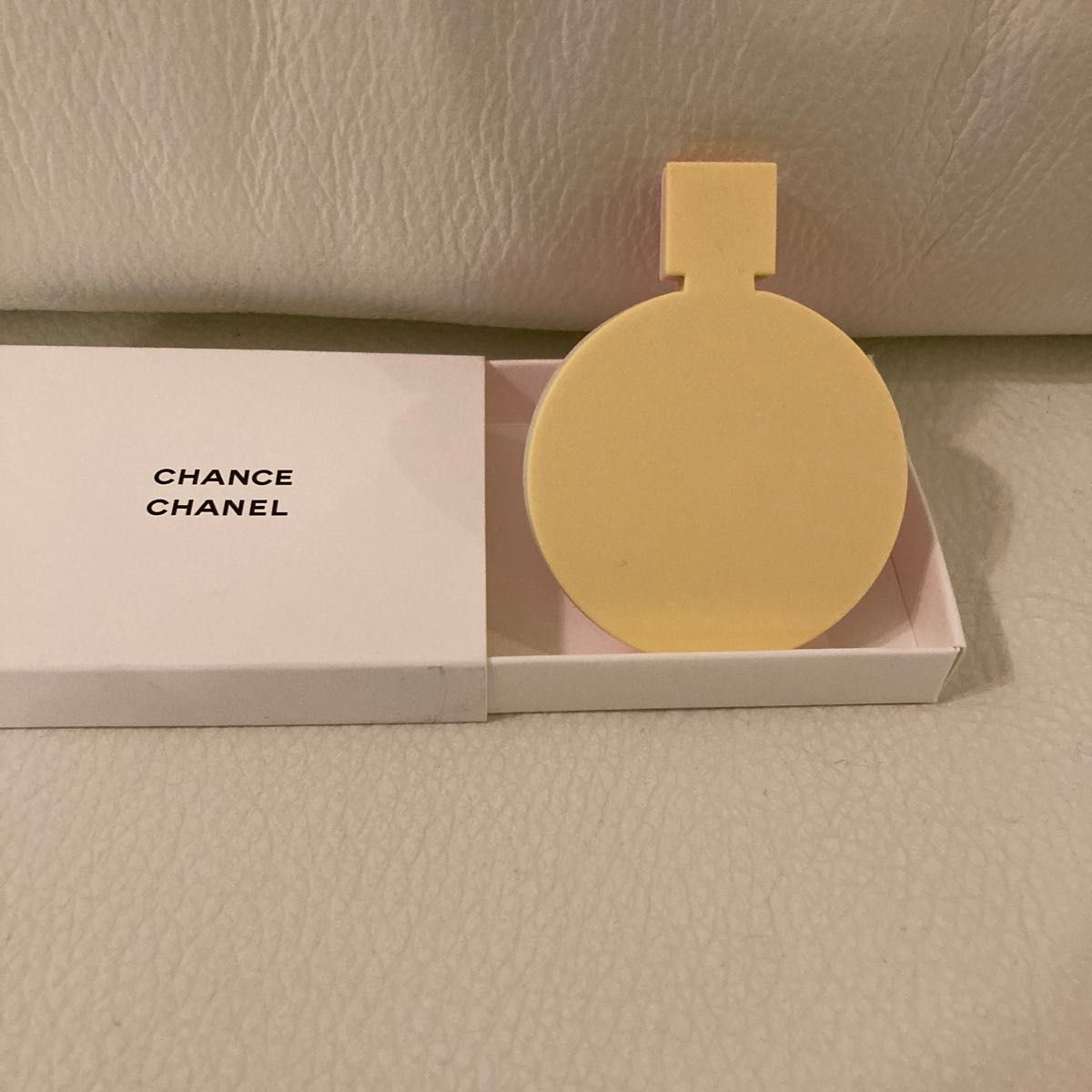 ラスト(特別セール)CHANEL シャネル ミラー(新品)ノベルティ ラスト(特別セール)CHANEL シャネル ミラー(新品)ノベルティ