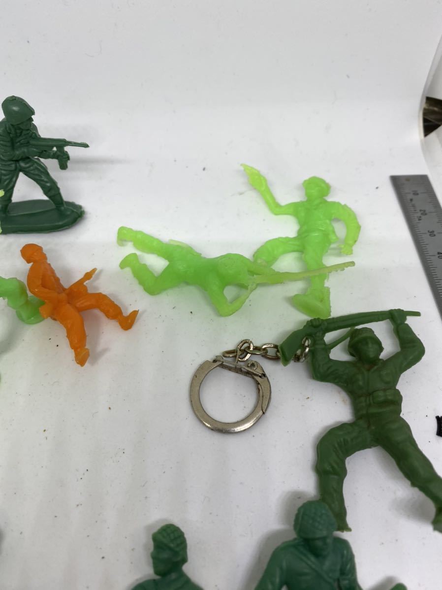 ヤフオク 当時もの 兵隊 軍隊 アーミー グリーンアーミー ヤフオク 当時もの 兵隊 軍隊 アーミー グリーンアーミー