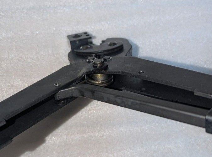 圧着工具 AMP型番 934677-1製品説明 DAHT 250 FASTON TAB 20-14 圧着工具 AMP型番 934677-1製品説明 DAHT 250 FASTON TAB 20-14