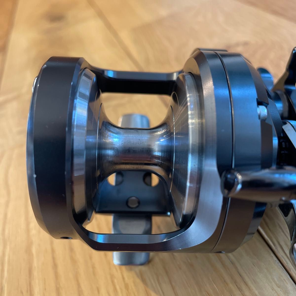 シマノ 19オシアジガーFカスタム 1500HG SHIMANO 右ハンドル シマノ 19オシアジガーFカスタム 1500HG SHIMANO 右ハンドル