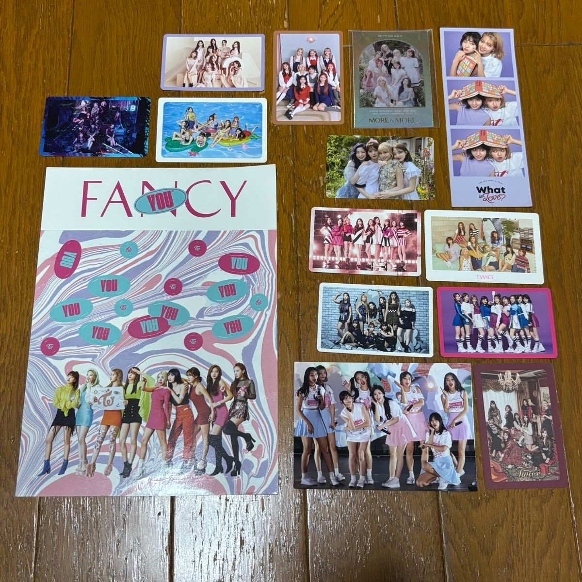 TWICE トゥワイス アルバム CD まとめ売り トレカ 付属品付き TWICE トゥワイス アルバム CD まとめ売り トレカ 付属品付き