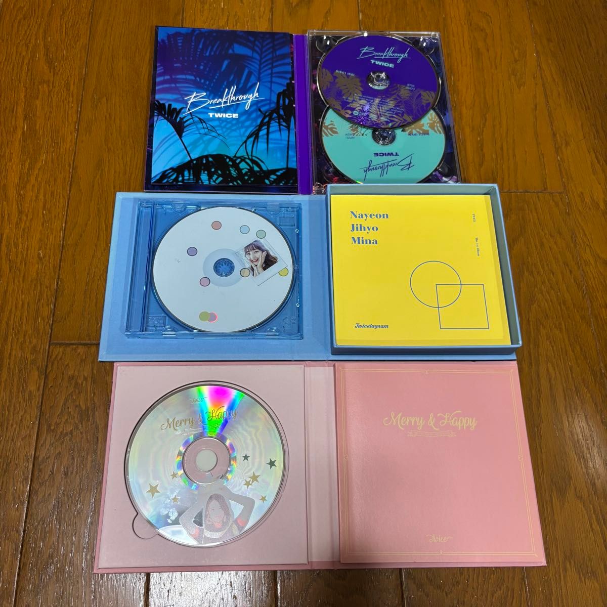 TWICE トゥワイス アルバム CD まとめ売り トレカ 付属品付き TWICE トゥワイス アルバム CD まとめ売り トレカ 付属品付き