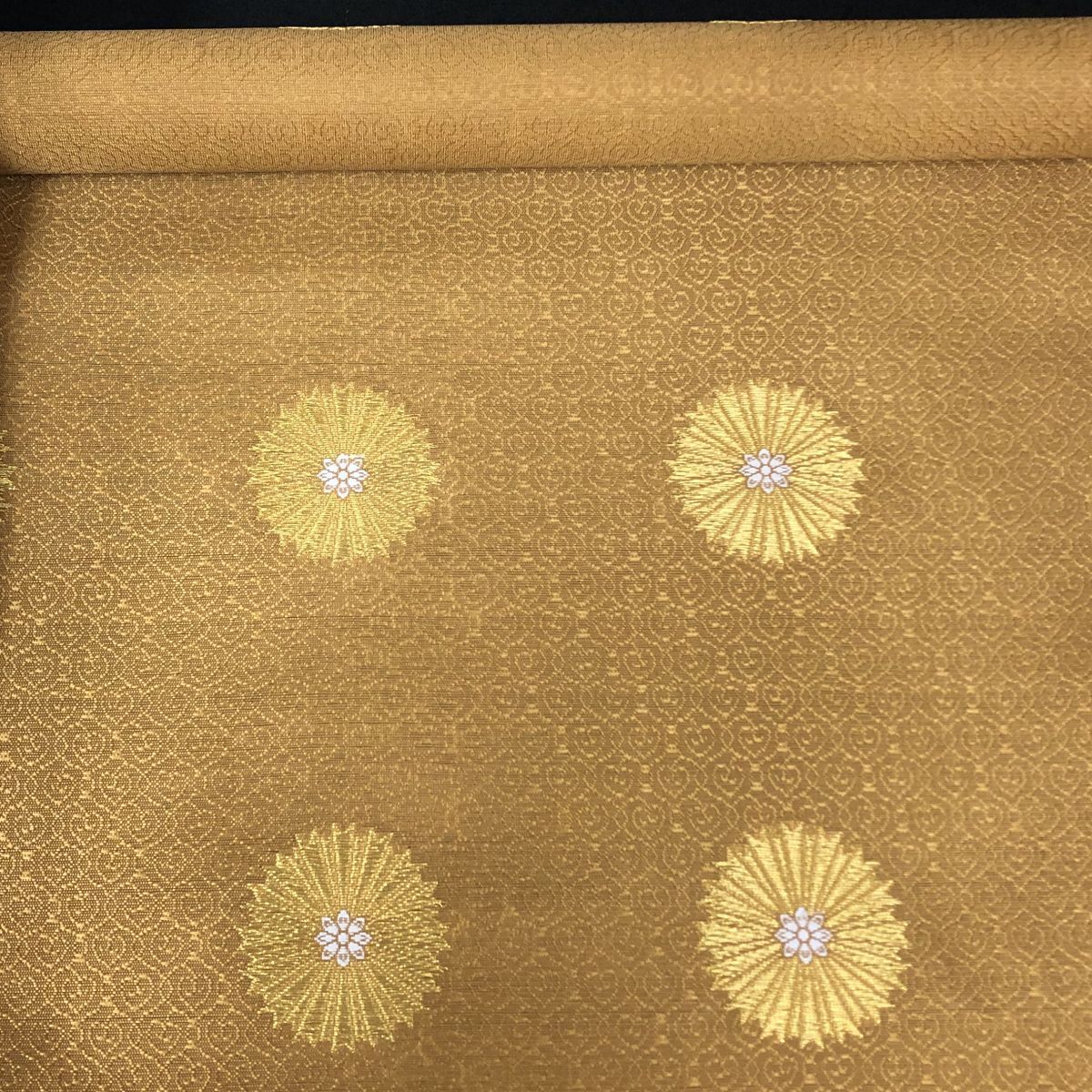 美品 保管品 金襴 日蓮宗 宗章紋 綴織 反物 正絹 生地 法衣 法要 美品 保管品 金襴 日蓮宗 宗章紋 綴織 反物 正絹 生地 法衣 法要