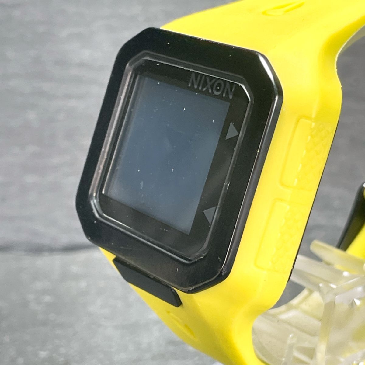 美品 NIXON ニクソン THE SUPERTIDE スーパータイド 腕時計 美品 NIXON ニクソン THE SUPERTIDE スーパータイド 腕時計