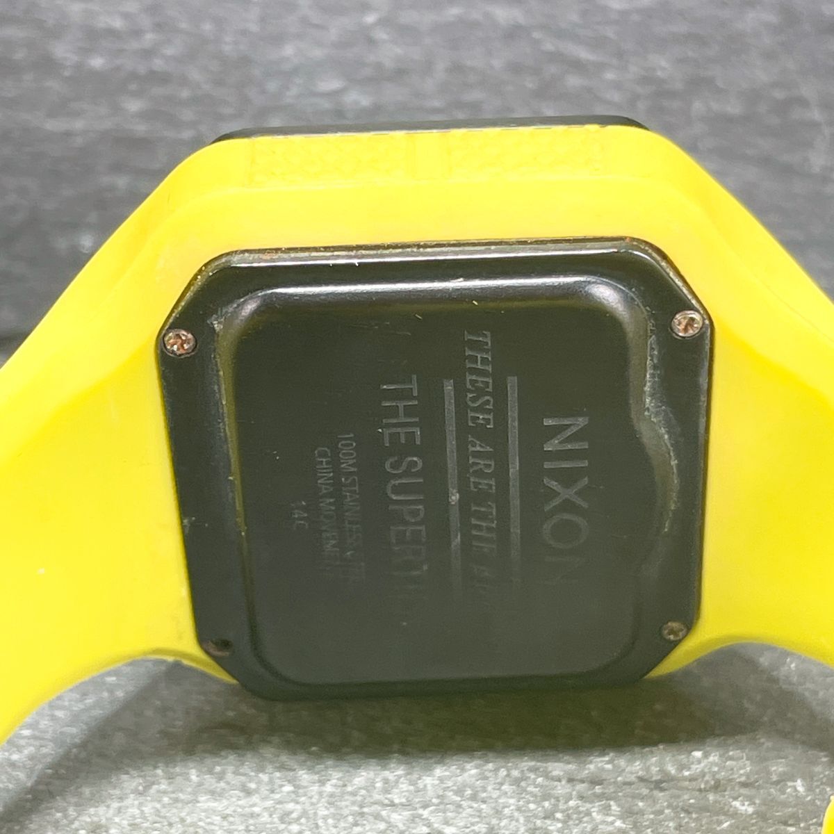 美品 NIXON ニクソン THE SUPERTIDE スーパータイド 腕時計 美品 NIXON ニクソン THE SUPERTIDE スーパータイド 腕時計