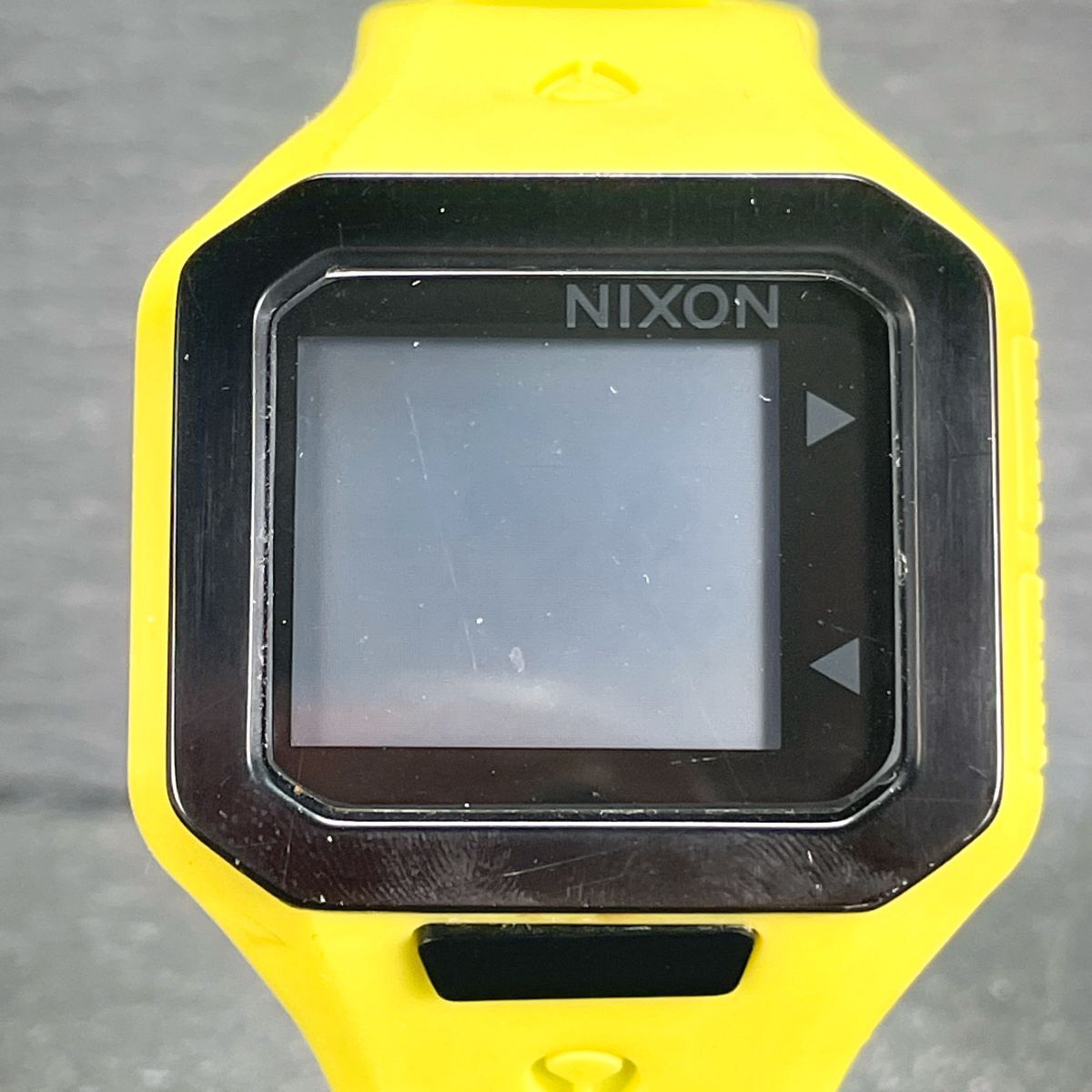 美品 NIXON ニクソン THE SUPERTIDE スーパータイド 腕時計 美品 NIXON ニクソン THE SUPERTIDE スーパータイド 腕時計