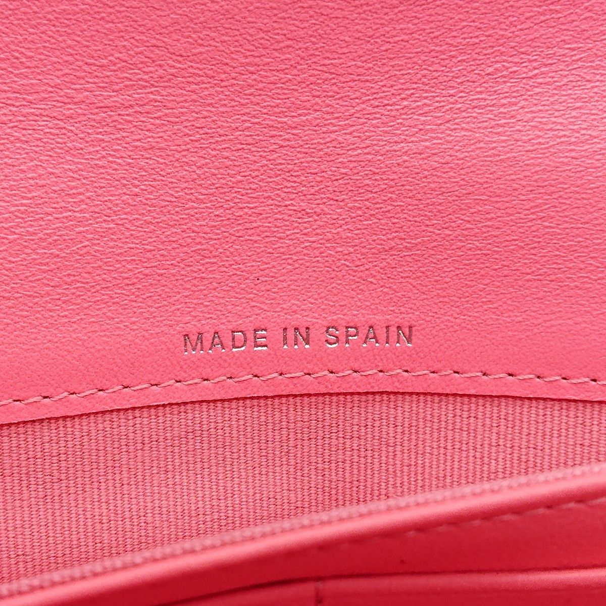 24年新作】CHANEL シャネル 長財布 マトラッセ ピンク 24年新作】CHANEL シャネル 長財布 マトラッセ ピンク