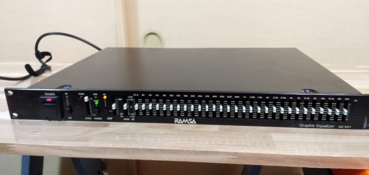 グラフィックイコライザーRAMSA WZ9311 可動品 1uラックマウント グラフィックイコライザーRAMSA WZ9311 可動品 1uラックマウント