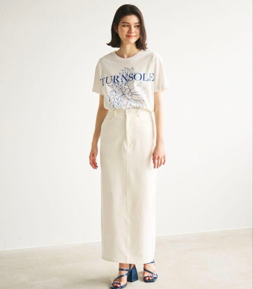 ココディール ひまわり刺繍Tシャツ Tシャツ ホワイト 半袖T ココディール ひまわり刺繍Tシャツ Tシャツ ホワイト 半袖T