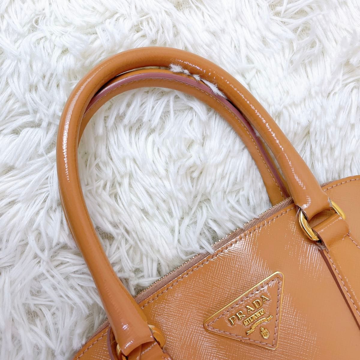 美品 プラダ PRADA サフィアーノ レザー ハンドバッグ キャメル 美品 プラダ PRADA サフィアーノ レザー ハンドバッグ キャメル