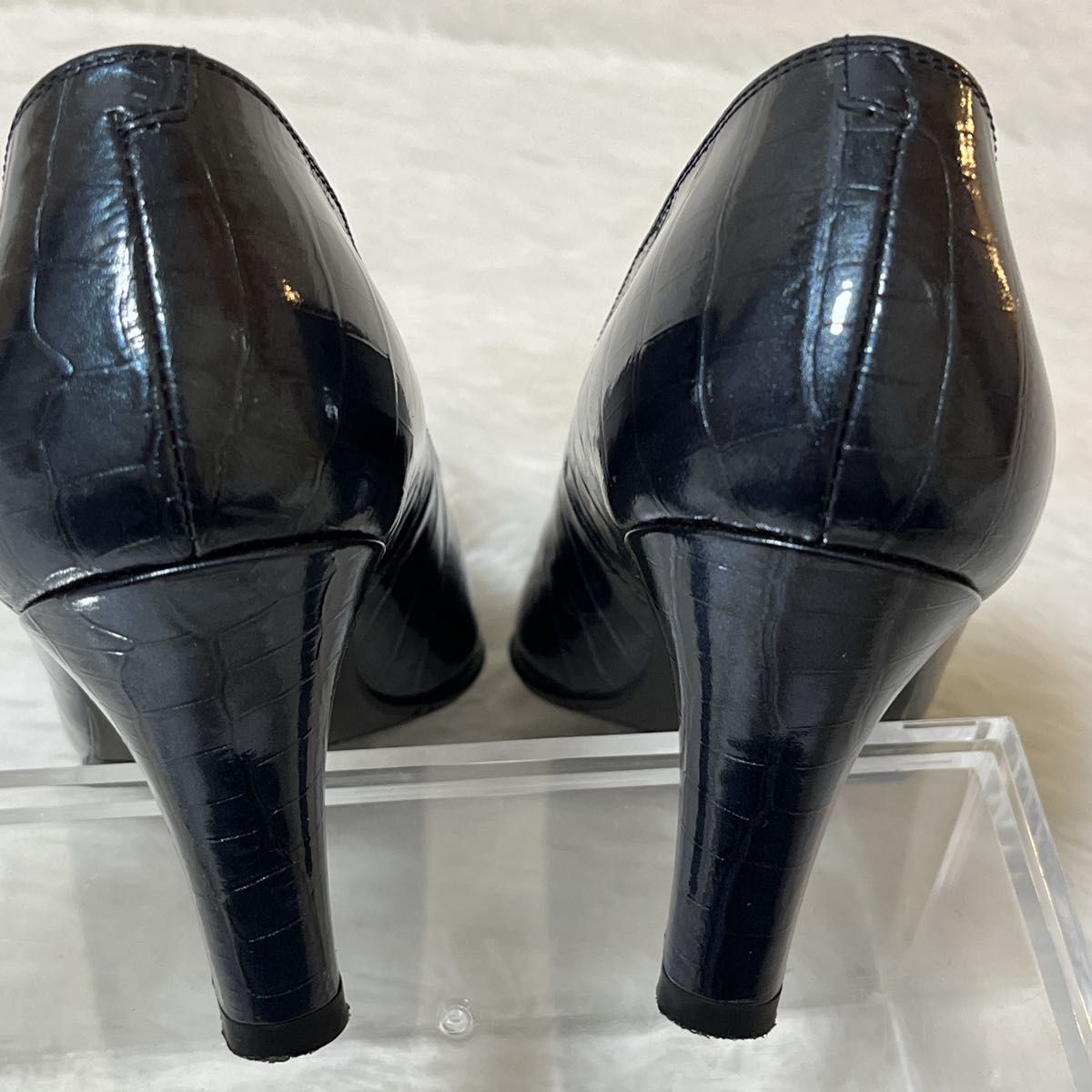 極美品 ミハマ パンプス クロコ 型押 リボン ネイビー カッター 極美品 ミハマ パンプス クロコ 型押 リボン ネイビー カッター