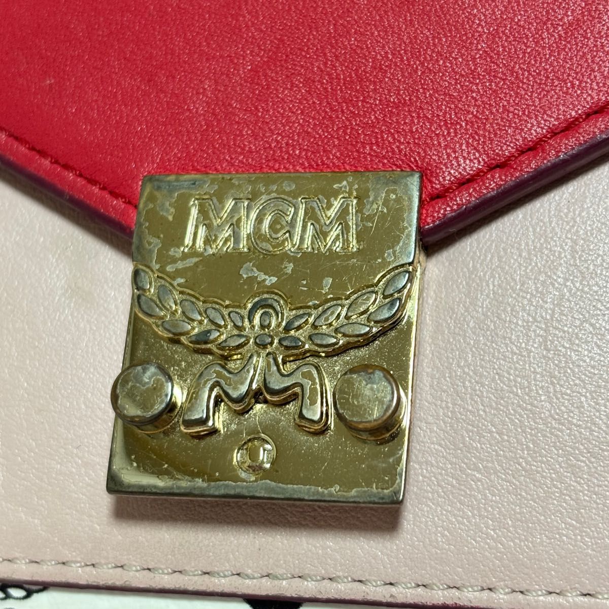 MCM 二つ折り財布 レッド/ホワイト|Yahoo!フリマ(旧PayPayフリマ) MCM 二つ折り財布 レッド/ホワイト|Yahoo!フリマ(旧PayPayフリマ)