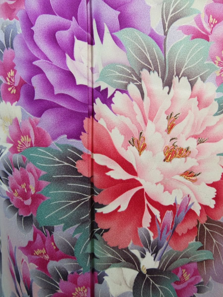 豪華 振袖 友禅 花文様 金駒刺繍 着物 正絹 アイボリー×紺色系 豪華 振袖 友禅 花文様 金駒刺繍 着物 正絹 アイボリー×紺色系