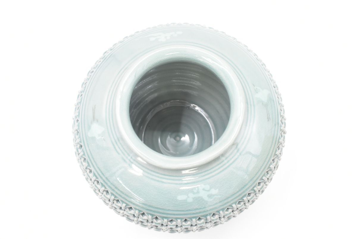 1110L 0410H11) 1円~ 熊津窯 金一坤 花瓶 共箱 高麗 青磁 1110L 0410H11) 1円~ 熊津窯 金一坤 花瓶 共箱 高麗 青磁