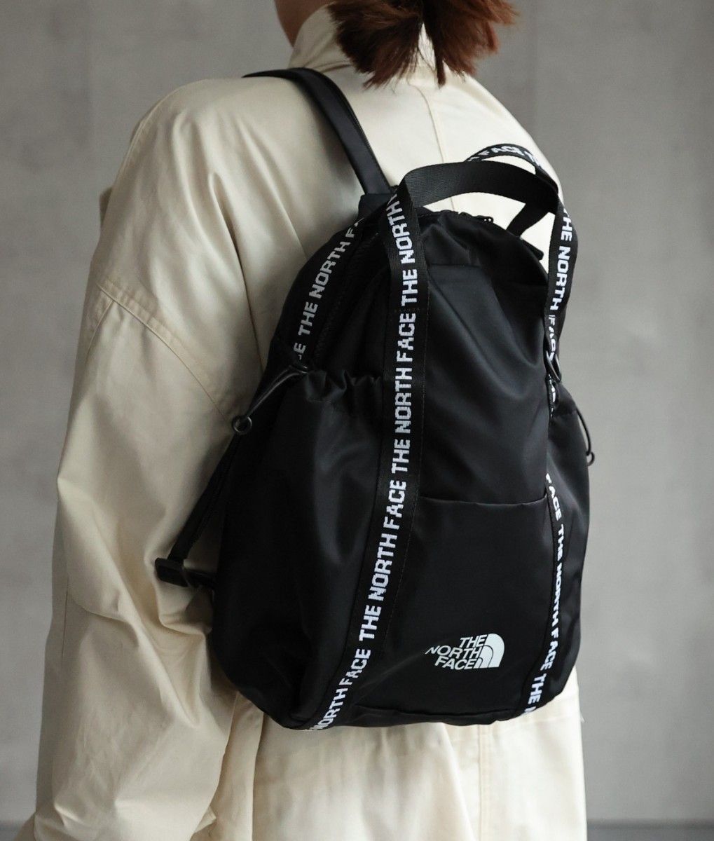 新品未使用】THE NORTH FACE/韓国ノースフェイスホワイト 新品未使用】THE NORTH FACE/韓国ノースフェイスホワイト