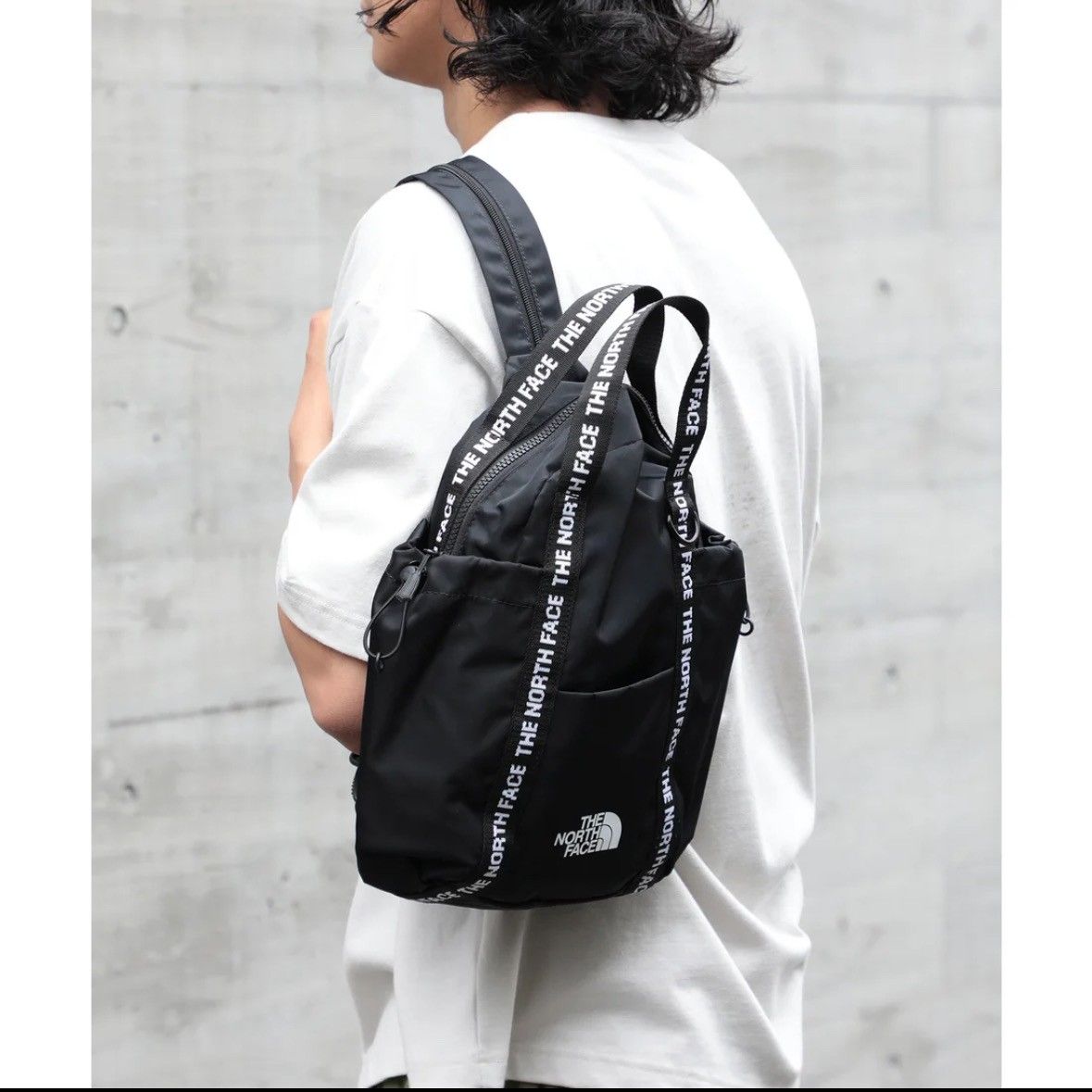 新品未使用】THE NORTH FACE/韓国ノースフェイスホワイト 新品未使用】THE NORTH FACE/韓国ノースフェイスホワイト