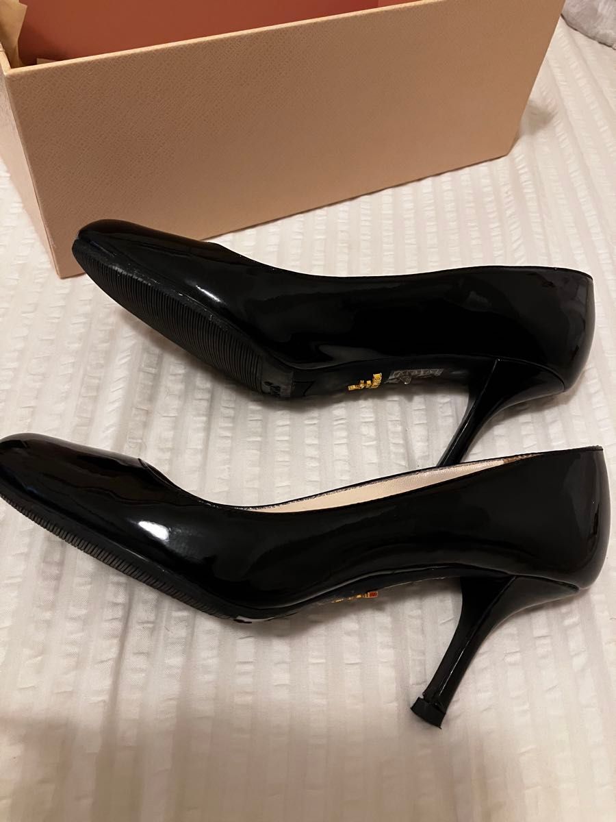 PRADA プラダ エナメルパンプス【正規品】|Yahoo!フリマ(旧 PRADA プラダ エナメルパンプス【正規品】|Yahoo!フリマ(旧