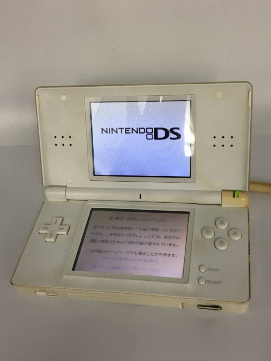 0404-510MKYD2599 RP ゲーム機本体 通電◯ Nintendo 任天堂 DS 0404-510MKYD2599 RP ゲーム機本体 通電◯ Nintendo 任天堂 DS