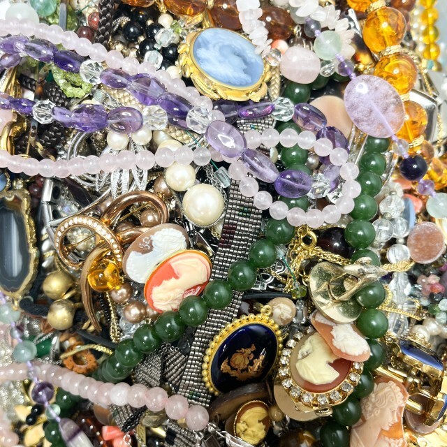 Yahoo!オークション - 【総重量約25Kg 大量まとめ】アクセサリー Yahoo!オークション - 【総重量約25Kg 大量まとめ】アクセサリー
