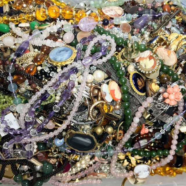 Yahoo!オークション - 【総重量約25Kg 大量まとめ】アクセサリー Yahoo!オークション - 【総重量約25Kg 大量まとめ】アクセサリー
