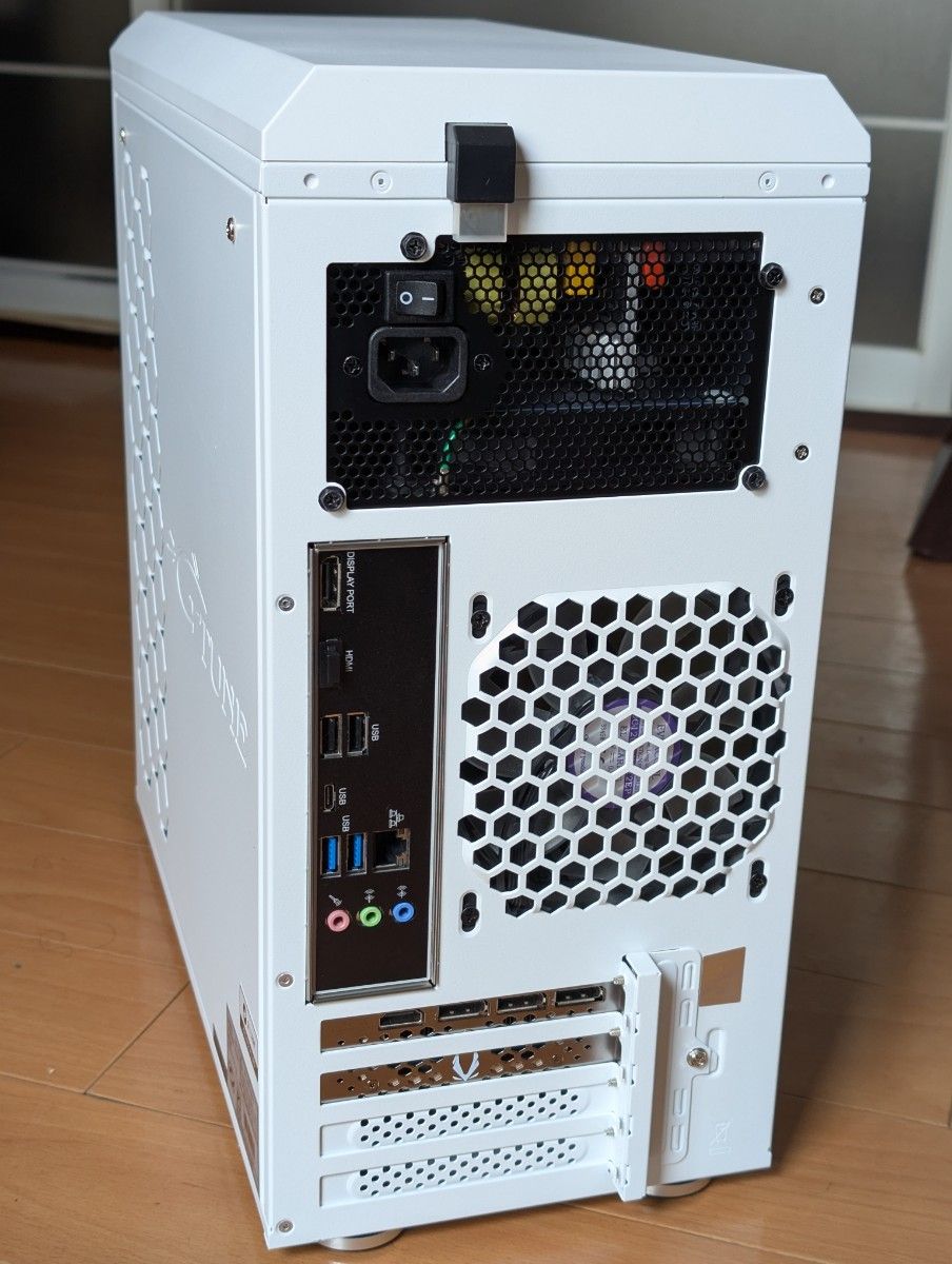 BTO G-Tune ゲーミングPC i7-13700F 32GB 1TB RTX4070|Yahoo BTO G-Tune ゲーミングPC i7-13700F 32GB 1TB RTX4070|Yahoo