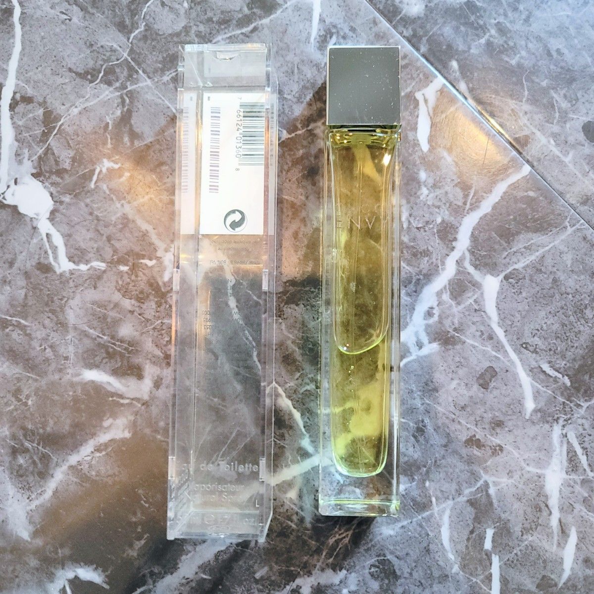 新品未使用 香水 GUCCI ENVY グッチ エンヴィ オードトワレ 50ml 新品未使用 香水 GUCCI ENVY グッチ エンヴィ オードトワレ 50ml