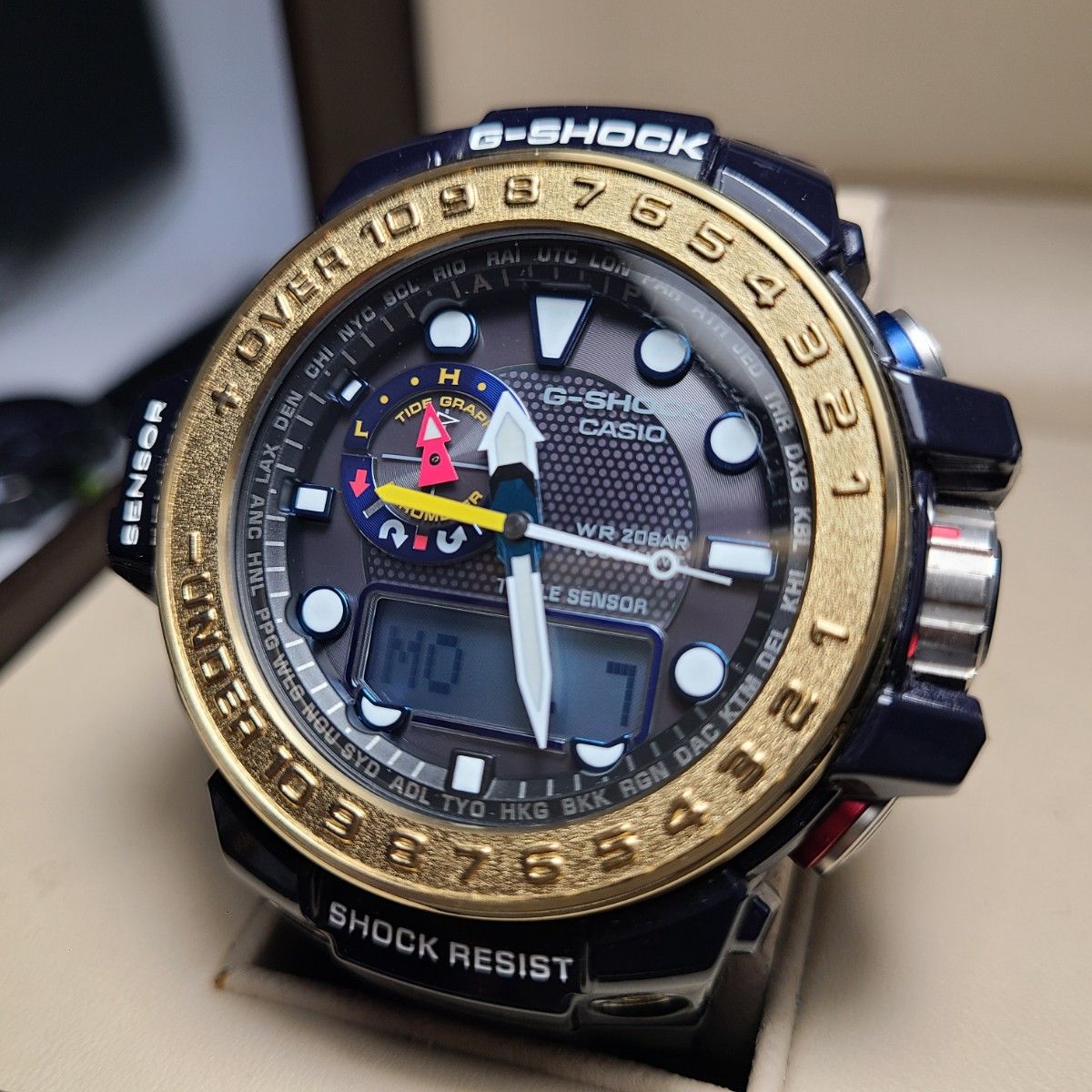 美品 G-SHOCK GULFMASTER ガルフマスター GWN-1000F-2AJF 美品 G-SHOCK GULFMASTER ガルフマスター GWN-1000F-2AJF