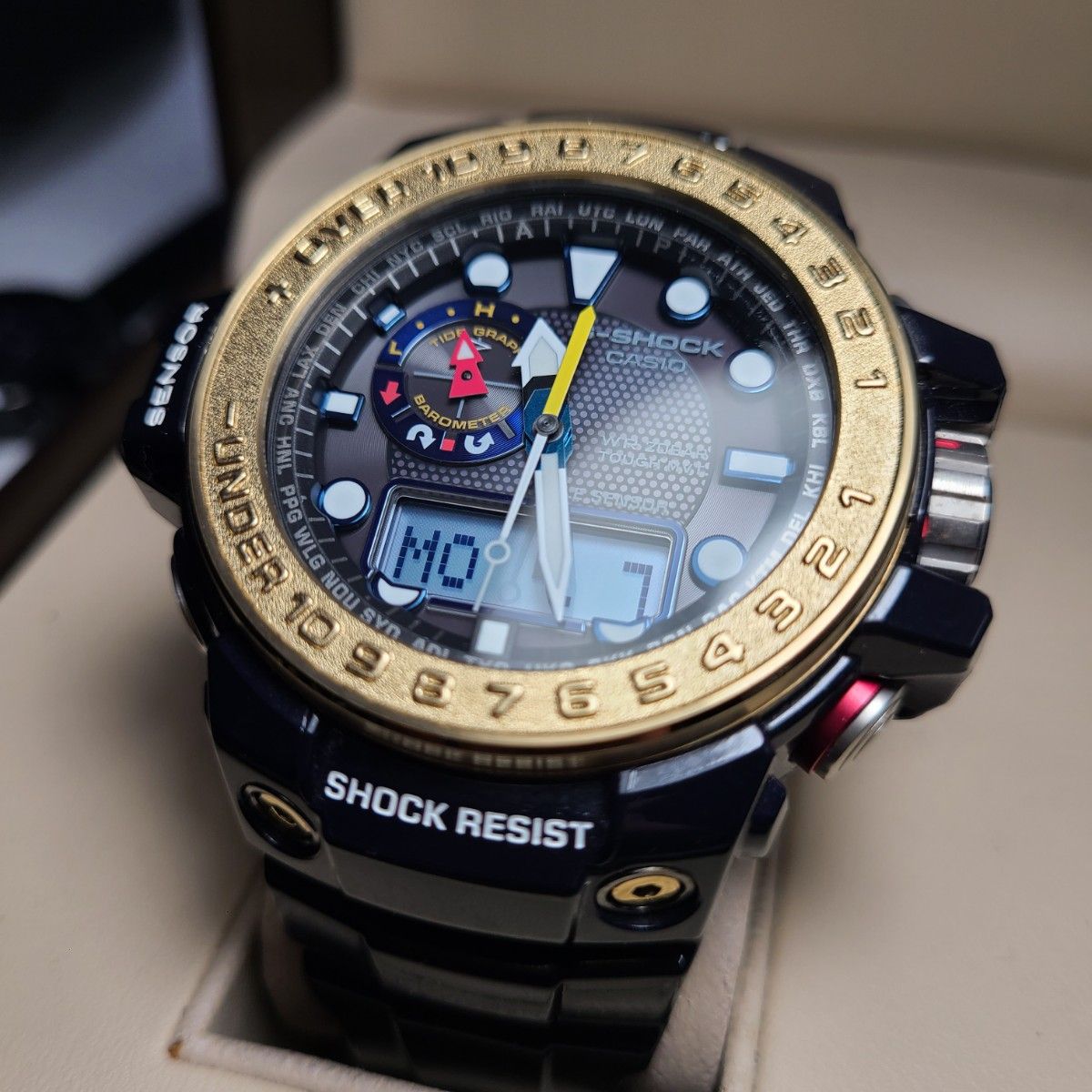 美品 G-SHOCK GULFMASTER ガルフマスター GWN-1000F-2AJF 美品 G-SHOCK GULFMASTER ガルフマスター GWN-1000F-2AJF