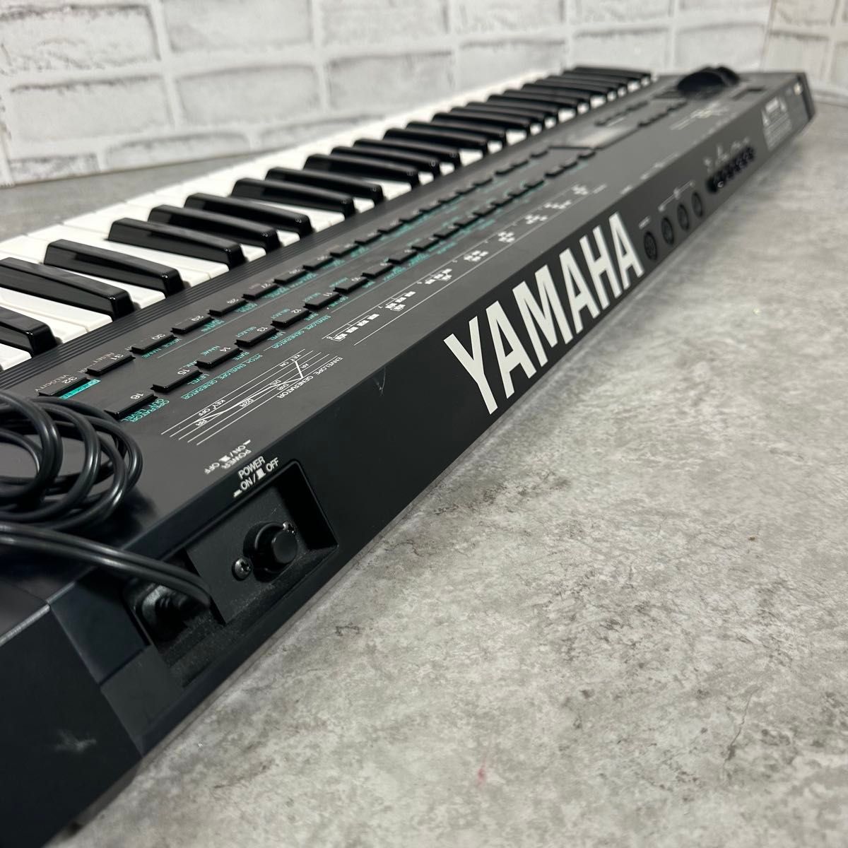 ヤマハ V2 デジタル シンセサイザー キーボード 作曲 鍵盤楽器 ヤマハ V2 デジタル シンセサイザー キーボード 作曲 鍵盤楽器