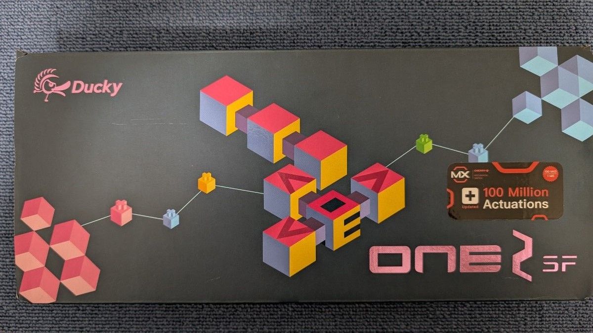 美品 Ducky One 2 SF RGB 65% 静音赤軸 ゲーミングキーボード 美品 Ducky One 2 SF RGB 65% 静音赤軸 ゲーミングキーボード
