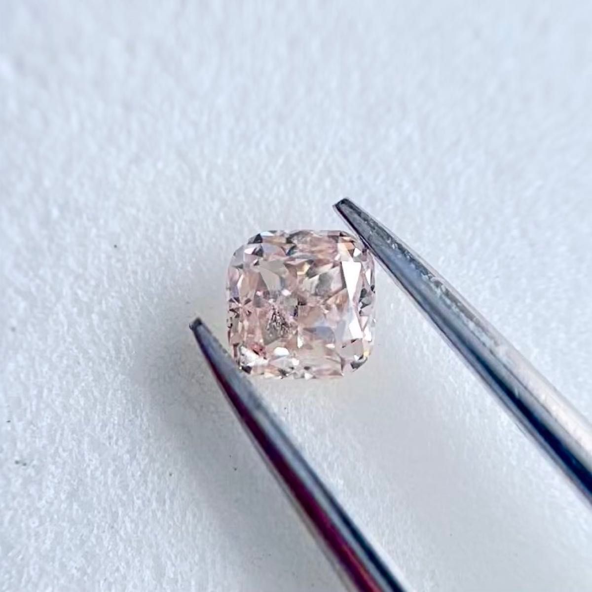 0.259 天然ピンクダイヤモンドルース FANCY LIGHT PINK