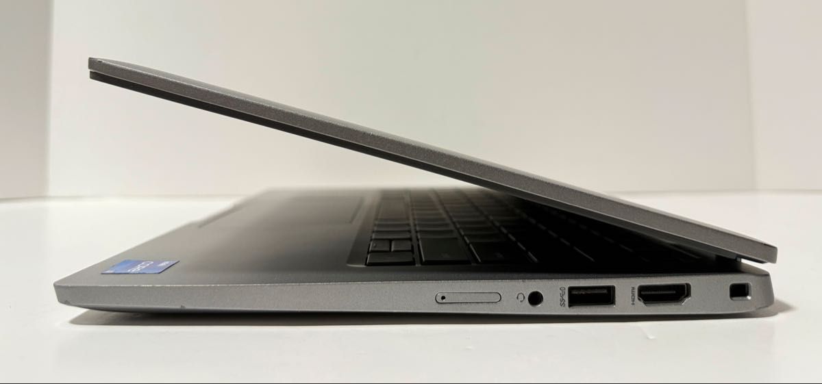 最終値下げ 第11世代 Core i7 DELL Latitude 5320 P138G 7VL2GL3 最終値下げ 第11世代 Core i7 DELL Latitude 5320 P138G 7VL2GL3