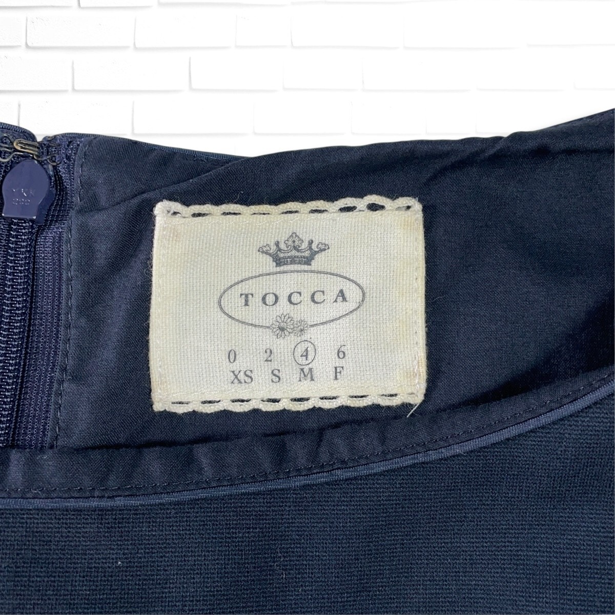 美品 TOCCA トッカ ストレッチ ノースリーブ ワンピース 紺 美品 TOCCA トッカ ストレッチ ノースリーブ ワンピース 紺