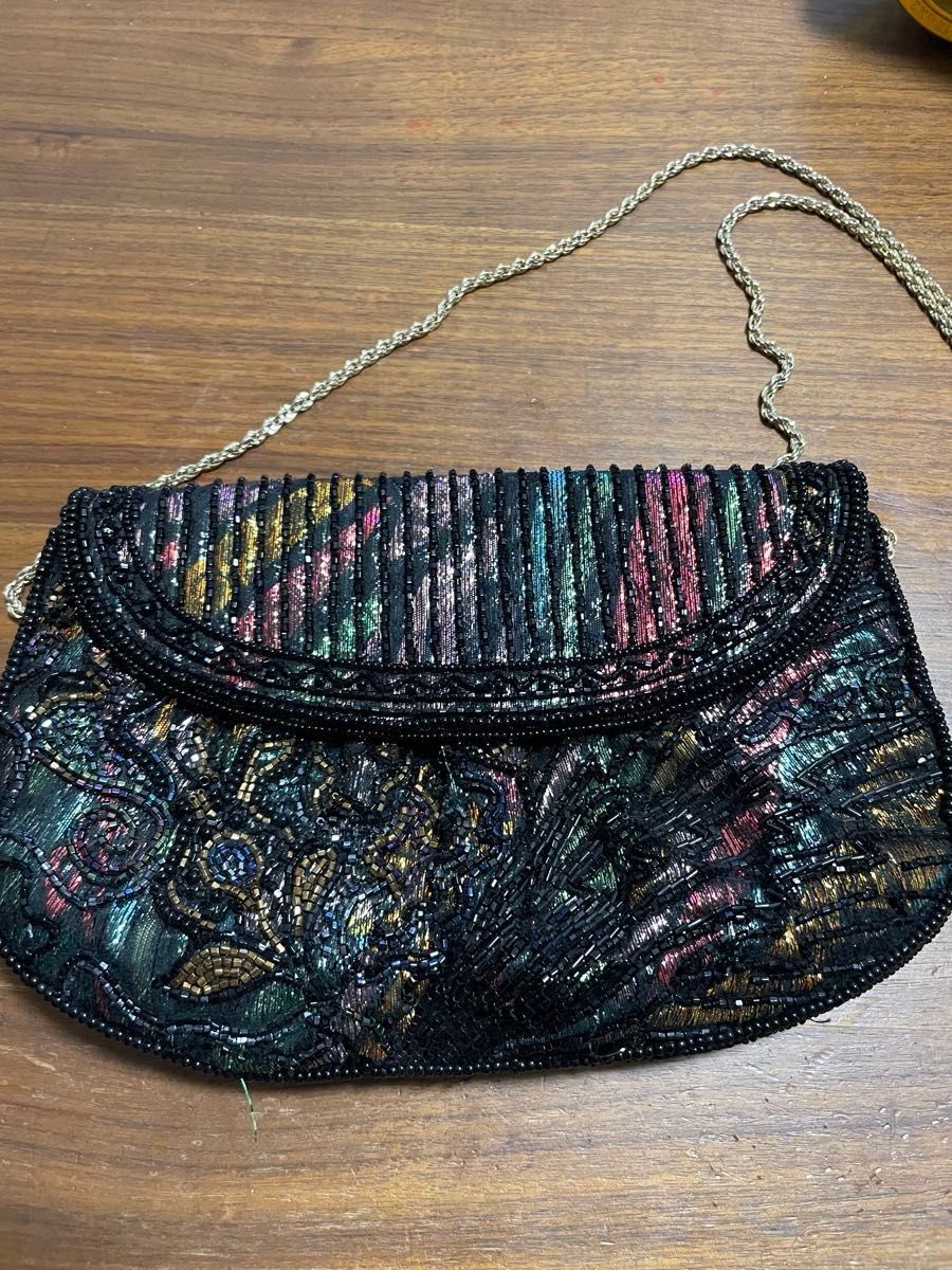 美品 皇室御用達 LUMY はしもと 高級ビーズバッグゴールド 美品 皇室御用達 LUMY はしもと 高級ビーズバッグゴールド