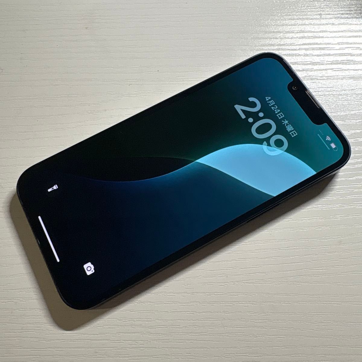 iPhone 13 128GB ミッドナイト SIMフリー 極美品 バッテリー100 iPhone 13 128GB ミッドナイト SIMフリー 極美品 バッテリー100