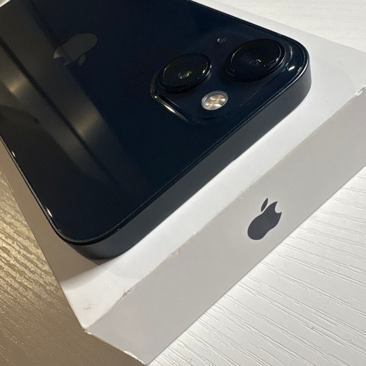 iPhone 13 128GB ミッドナイト SIMフリー 極美品 バッテリー100 iPhone 13 128GB ミッドナイト SIMフリー 極美品 バッテリー100