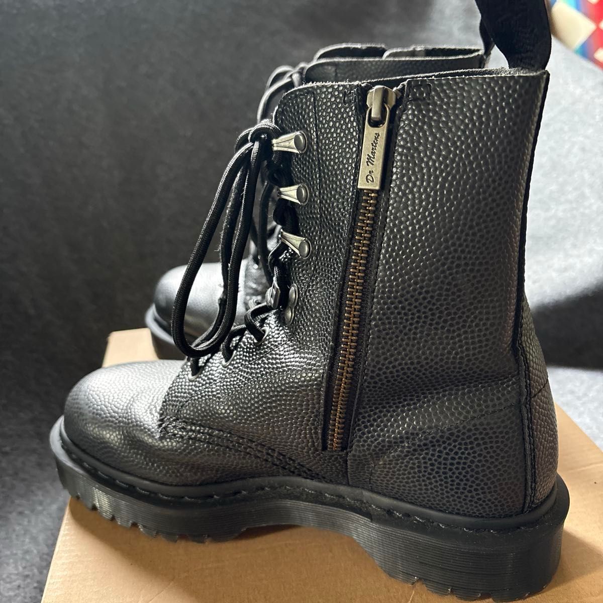 Dr Martens PARA BOOT 8ホールブーツ UK6(25cm) 黒 箱付き Dr Martens PARA BOOT 8ホールブーツ UK6(25cm) 黒 箱付き