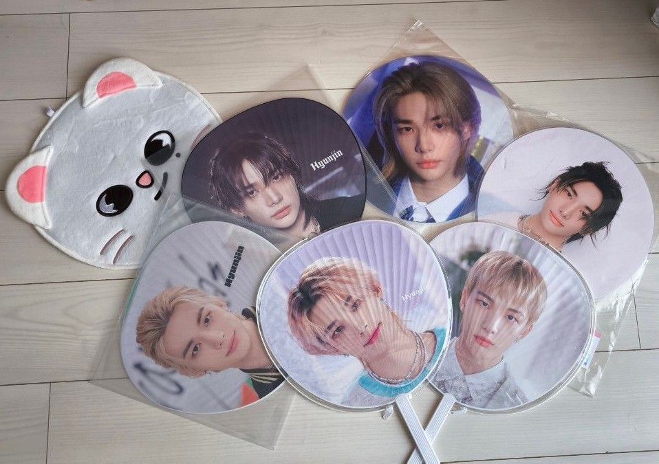 StrayKids スキズ ヒョンジン うちわ まとめ売り|Yahoo!フリマ StrayKids スキズ ヒョンジン うちわ まとめ売り|Yahoo!フリマ