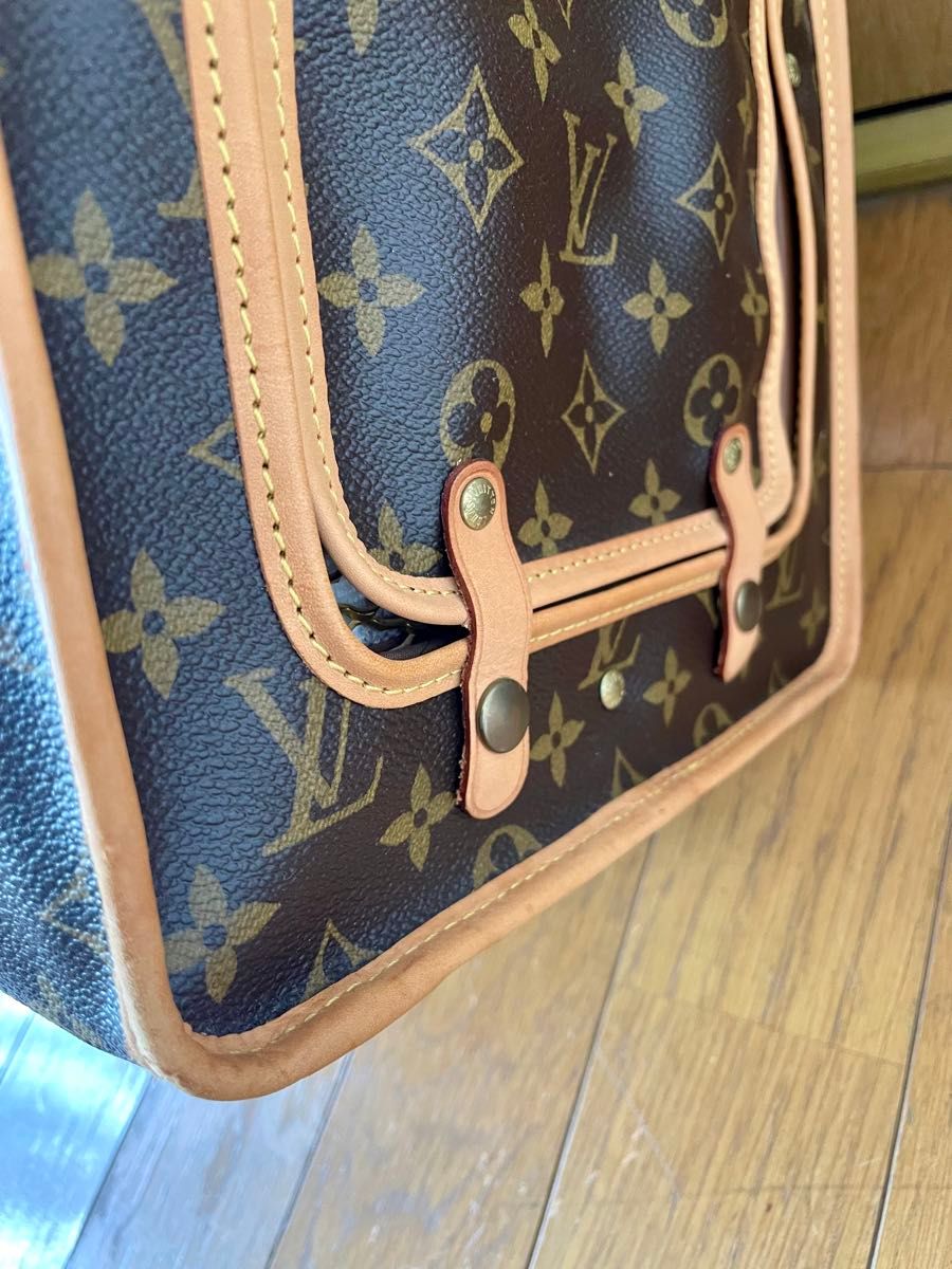 LOUIS VUITTON ドッグキャリー ルイヴィトン サックシャン50 犬 LOUIS VUITTON ドッグキャリー ルイヴィトン サックシャン50 犬