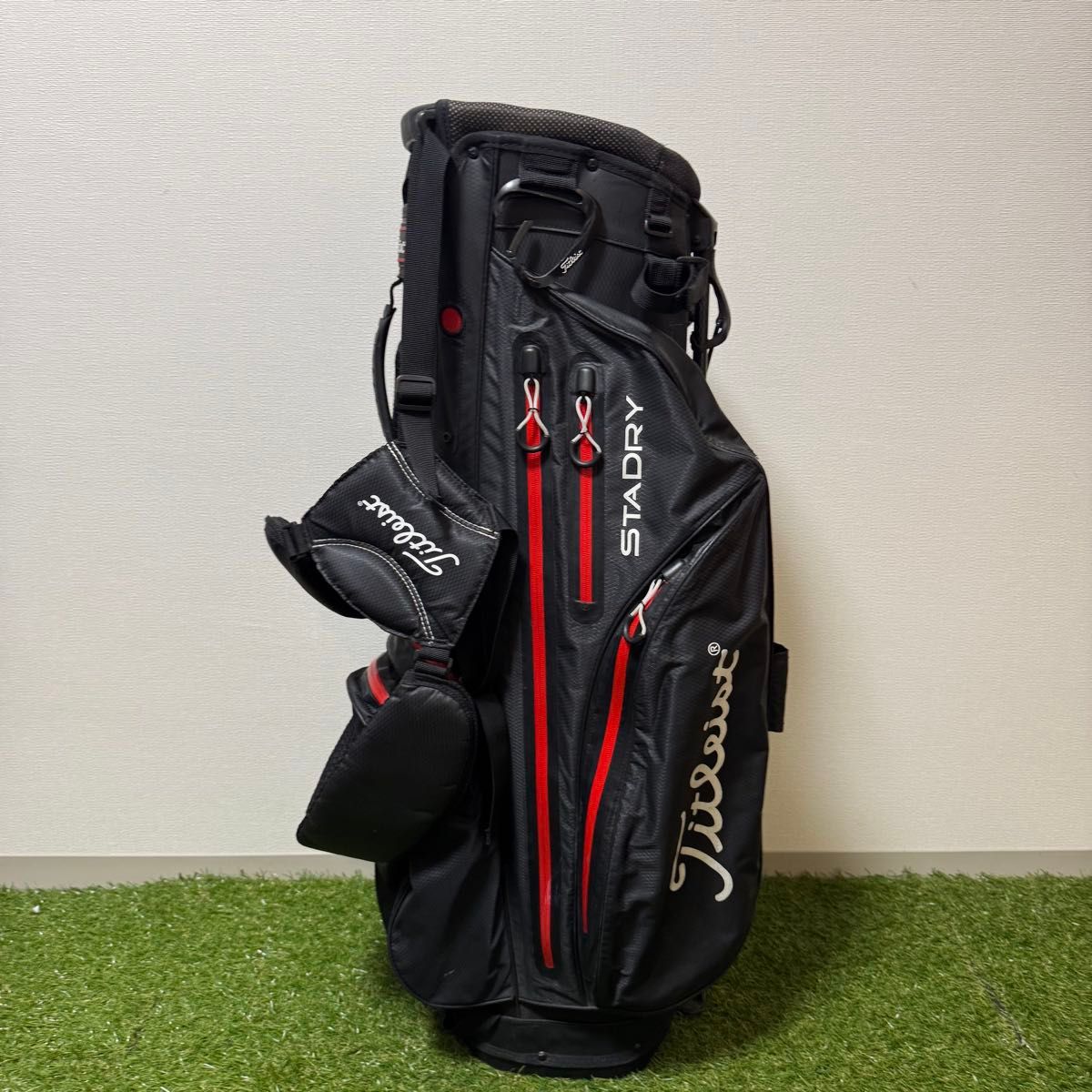 Titleist タイトリスト スタンド式 STADRY キャディバッグ Titleist タイトリスト スタンド式 STADRY キャディバッグ