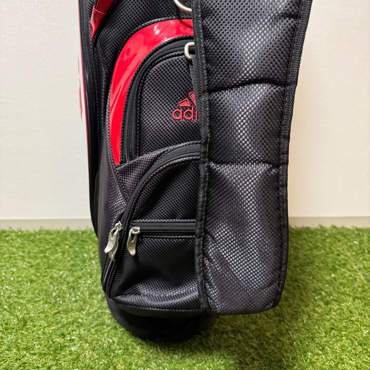 【美品】adidas キャディバッグ ブラック/レッド adidas アディダス キャディバッグ ゴルフバッグ ナイロン