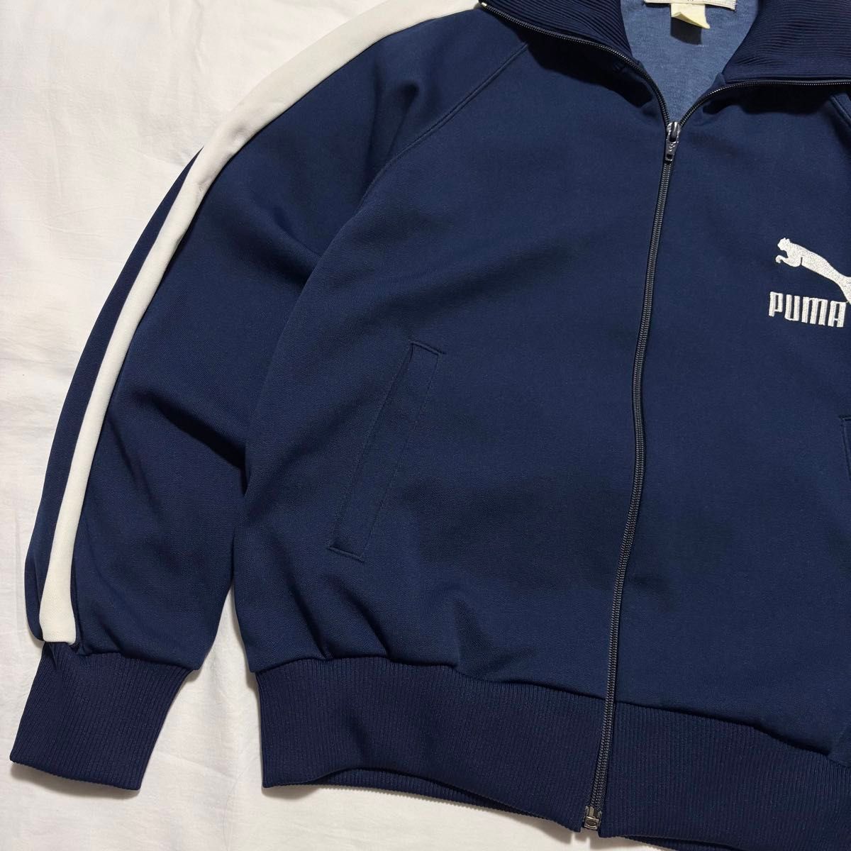 80s PUMA トラックジャケット ロゴ 刺繍 ジャージ あいみょん 着 80s PUMA トラックジャケット ロゴ 刺繍 ジャージ あいみょん 着