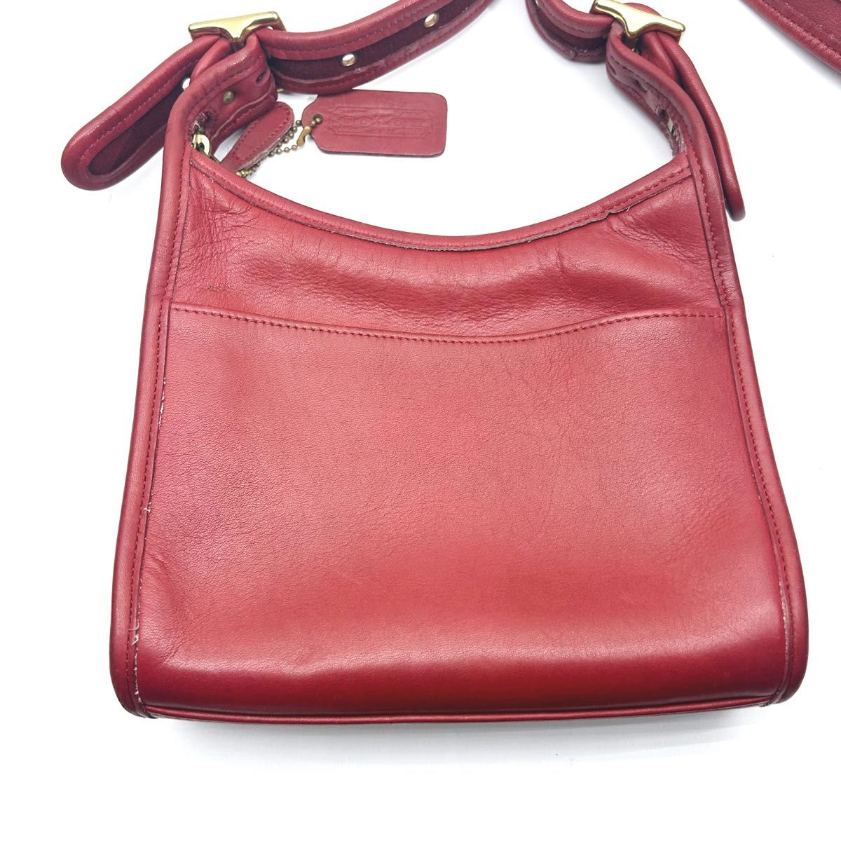 美品 OLD COACH オールドコーチ USA製 ショルダーバッグ 赤 斜め 美品 OLD COACH オールドコーチ USA製 ショルダーバッグ 赤 斜め